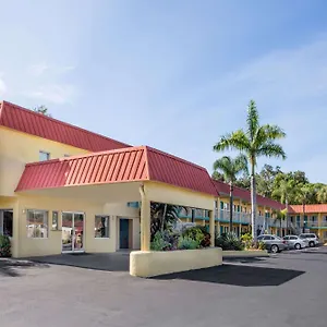 Super 8 By Wyndham Near Siesta Key 2*, Sarasota États-Unis