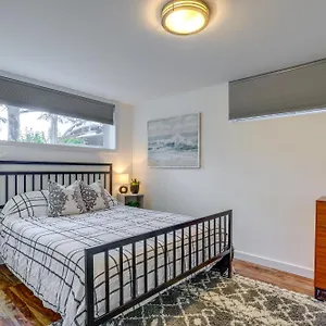  Apartment Bright And Beautiful Apt, 6 Mi To Dtwn Seattle!
